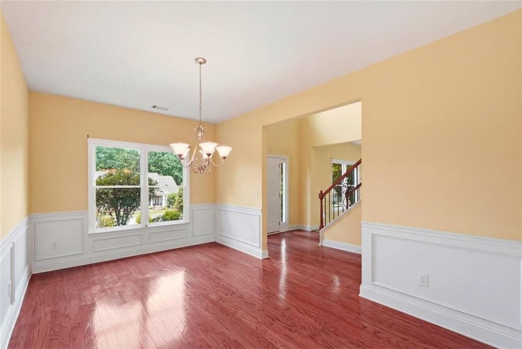 5 bedroom, 3 bathroom, 2,677 sq ft single family residence under contract at 3420 Bulloch Lake Road, Loganville, GA 30052 — photo 8
