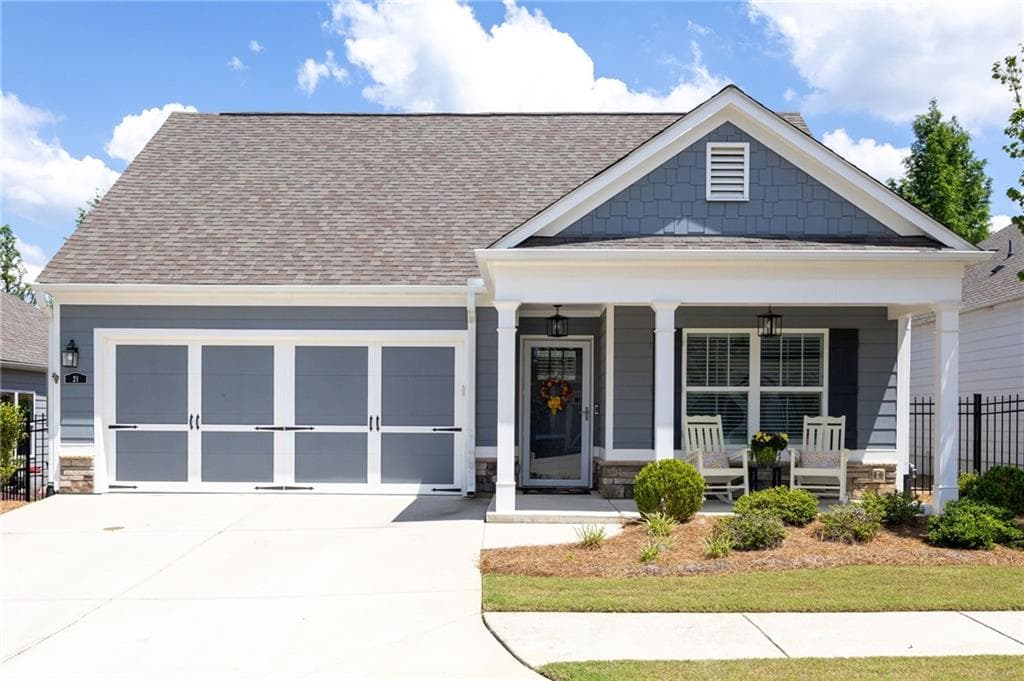 3 bedroom, 3 bathroom, 1,954 sq ft single family residence under contract at 21 Lantern Trace, Hiram, GA 30141