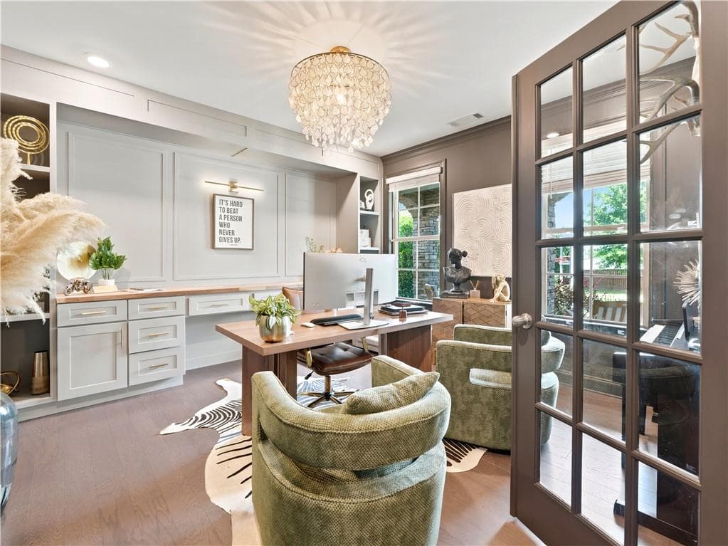 5 bedroom, 4 bathroom, 3,706 sq ft single family residence for sale at 542 Flying Bolt Run, Canton, GA 30115 — photo 4