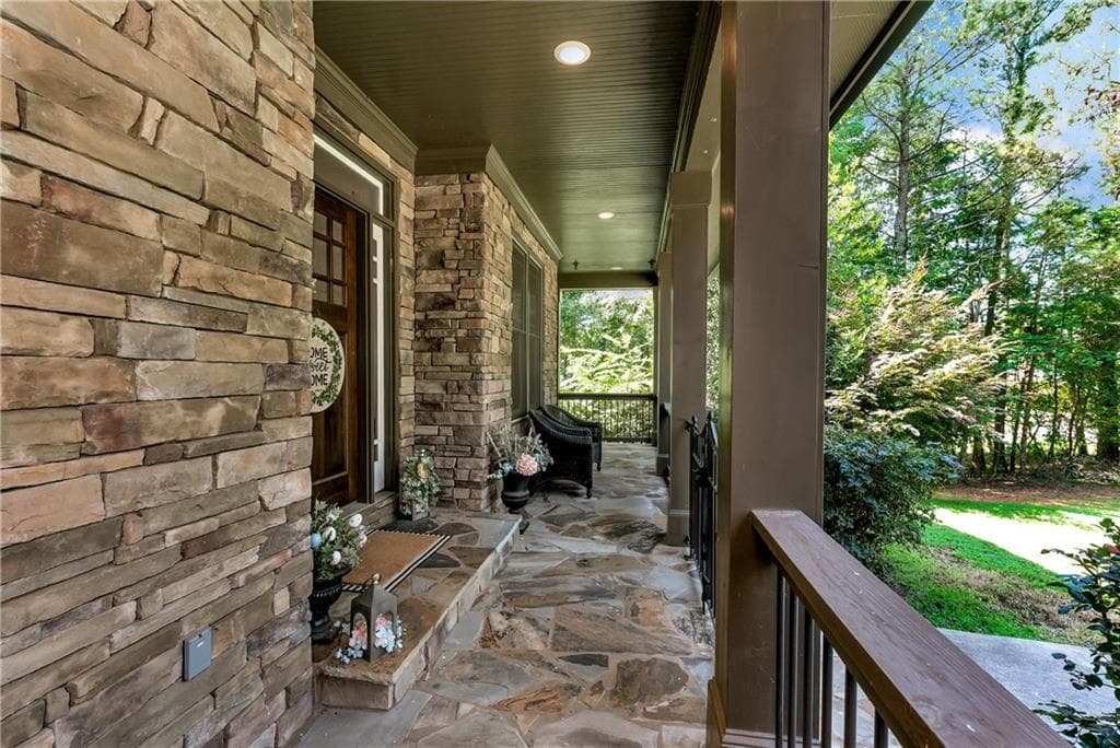 5 bedroom, 5 bathroom, 4,714 sq ft single family residence for sale at 6410 Little Mill Road, Gainesville, GA 30506 — photo 3