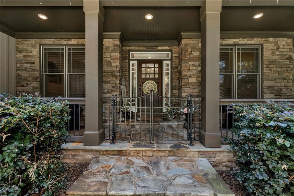 5 bedroom, 5 bathroom, 4,714 sq ft single family residence for sale at 6410 Little Mill Road, Gainesville, GA 30506 — photo 4