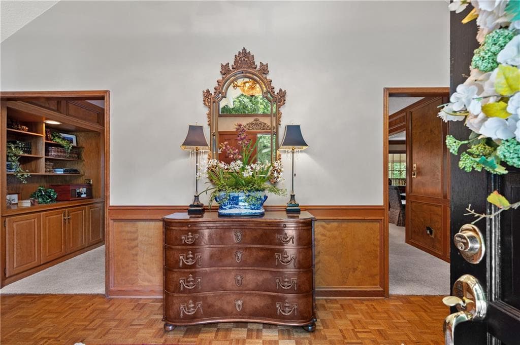 5 bedroom, 5 bathroom, 4,138 sq ft single family residence under contract at 11740 Mountain Laurel Drive, Roswell, GA 30075 — photo 3