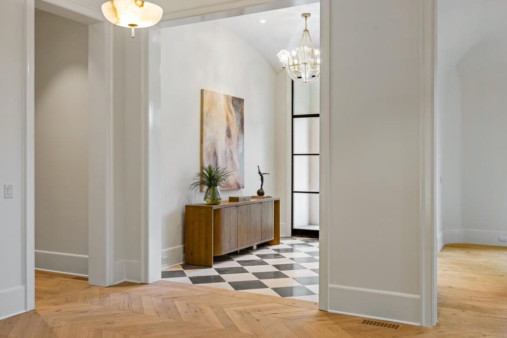 6 bedroom, 11 bathroom, 12,753 sq ft single family residence for sale at 4881 Powers Ferry Road, Atlanta, GA 30327 — photo 4