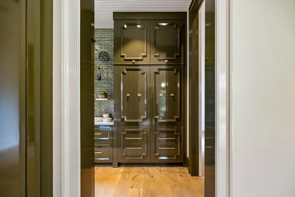6 bedroom, 11 bathroom, 12,753 sq ft single family residence for sale at 4881 Powers Ferry Road, Atlanta, GA 30327 — photo 10