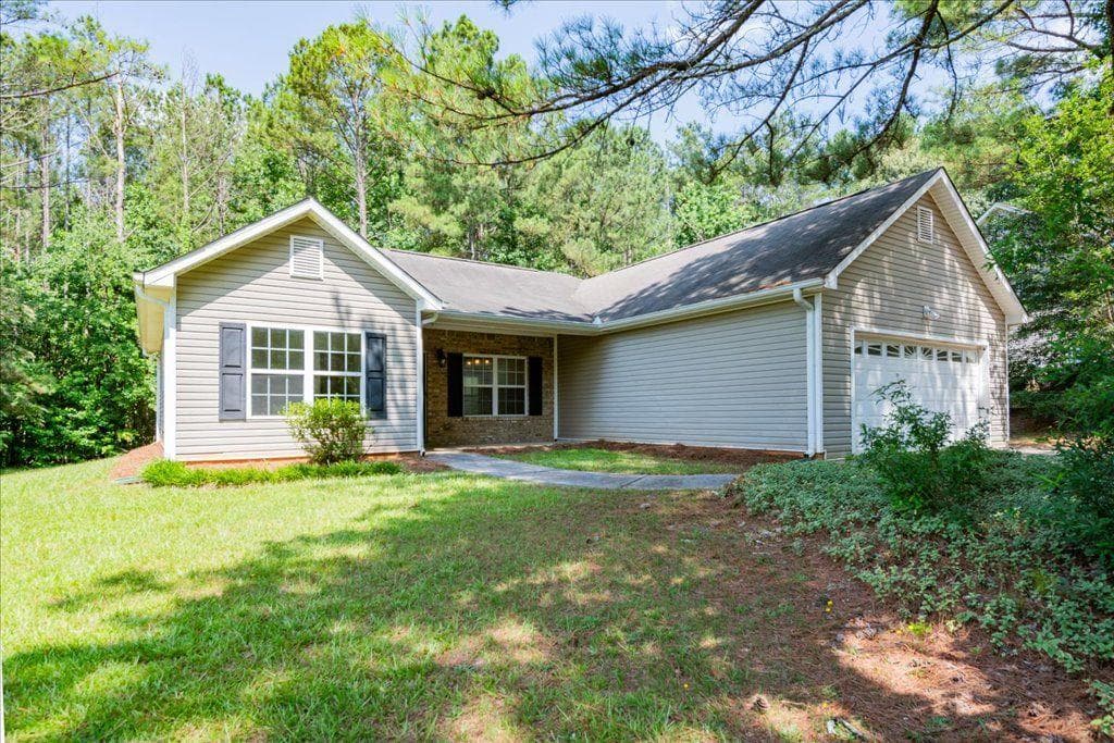 3 bedroom, 2 bathroom, 1,622 sq ft single family residence for sale at 169 Rachel Boulevard, Temple, GA 30179 — photo 2