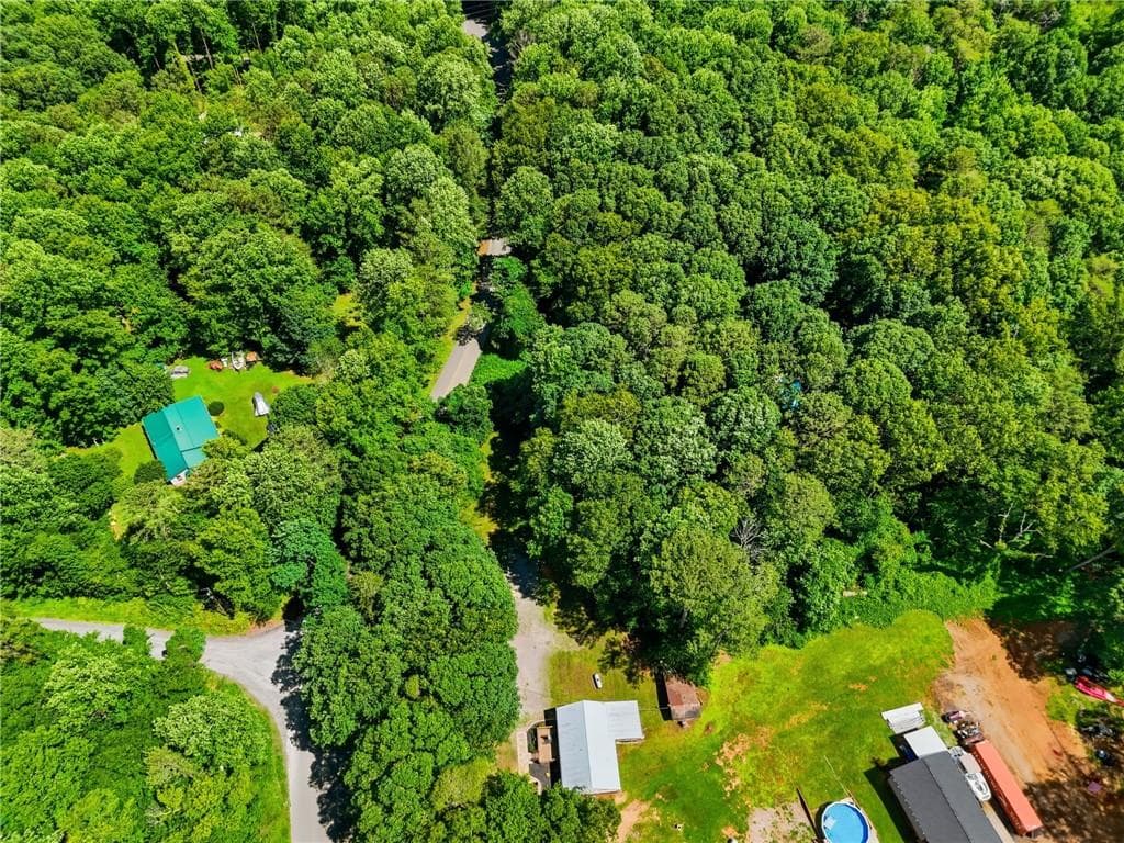2 bedroom, 1 bathroom, 1,288 sq ft single family residence under contract at 299 E Price Creek Road, Jasper, GA 30143 — photo 3