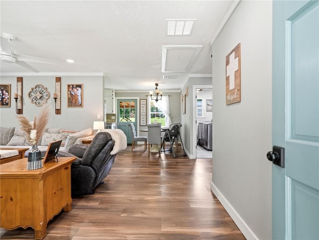 2 bedroom, 1 bathroom, 1,288 sq ft single family residence under contract at 299 E Price Creek Road, Jasper, GA 30143 — photo 5