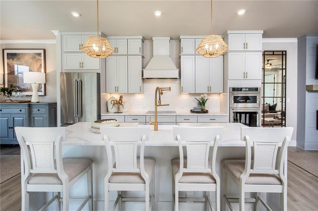 4 bedroom, 4 bathroom, 2,296 sq ft townhouse for sale at 102 Bridgecrest Road, Roswell, GA 30075 — photo 2