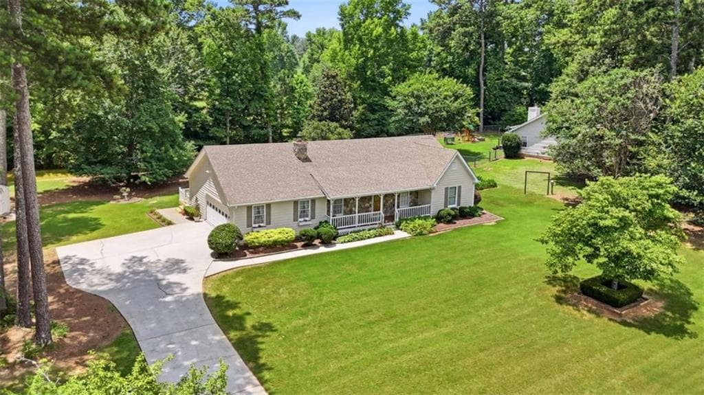 3 bedroom, 2 bathroom, 1,622 sq ft single family residence for sale at 230 Pine Tree Lane, Mcdonough, GA 30252 — photo 2