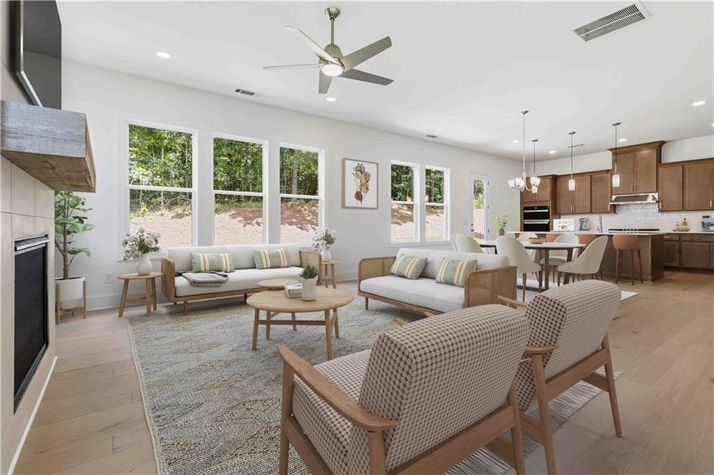5 bedroom, 5 bathroom, 3,320 sq ft single family residence under contract at 4790 Summerchase Lane, Cumming, GA 30028 — photo 2