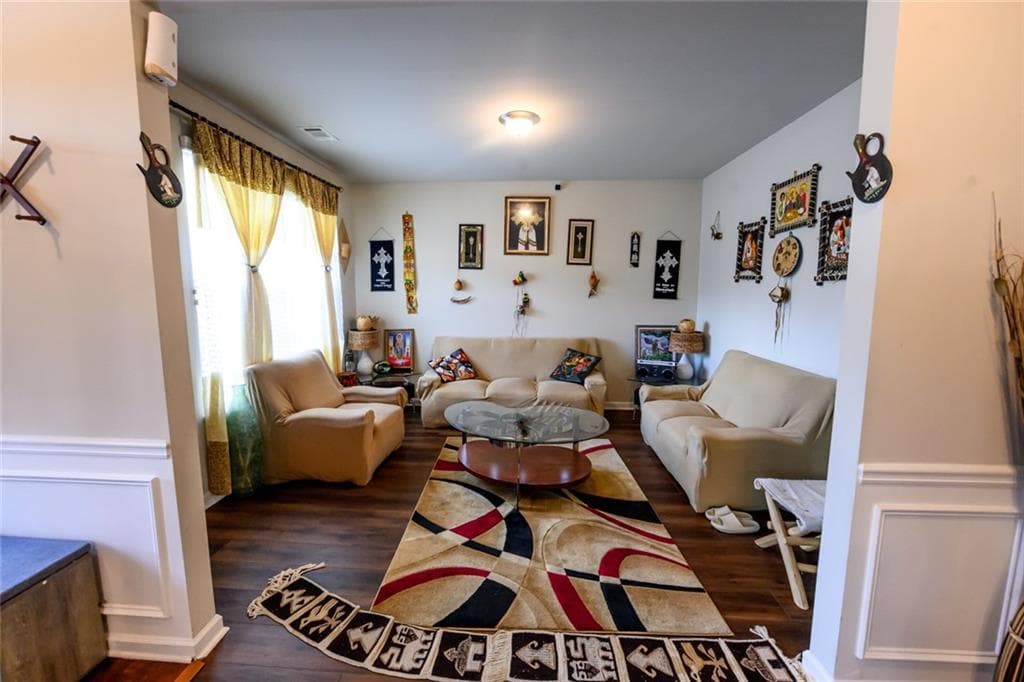 5 bedroom, 4 bathroom, 3,576 sq ft single family residence for sale at 8137 Nolan Trail, Snellville, GA 30039 — photo 3