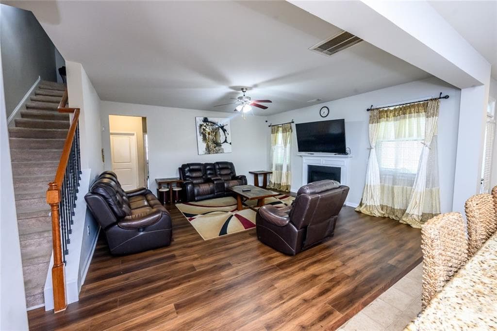 5 bedroom, 4 bathroom, 3,576 sq ft single family residence for sale at 8137 Nolan Trail, Snellville, GA 30039 — photo 7
