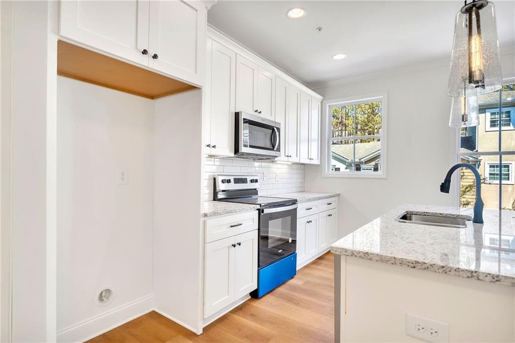 4 bedroom, 3 bathroom, 1,740 sq ft townhouse for rent at 199 Riverstone Commons Circle, Canton, GA 30114 for $2,100 a month — photo 5