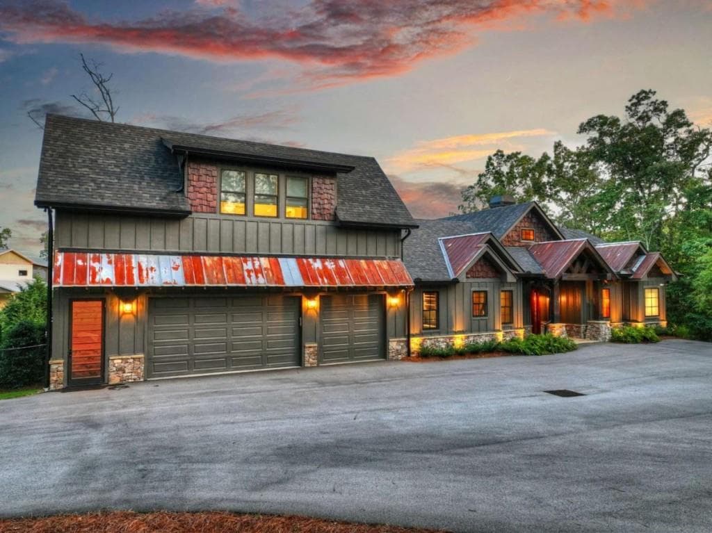 6 bedroom, 8 bathroom, 5,103 sq ft single family residence for sale at 66 Rome Point, Blue Ridge, GA 30513 — photo 10