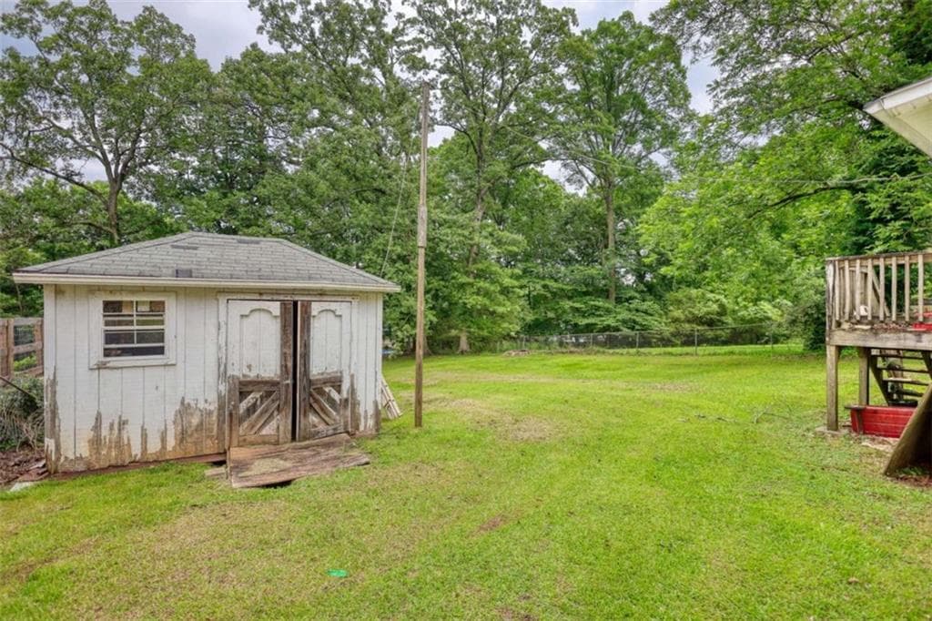3 bedroom, 1 bathroom, 1,128 sq ft single family residence for sale at 250 Bona Rd, Buford, GA 30518 — photo 8