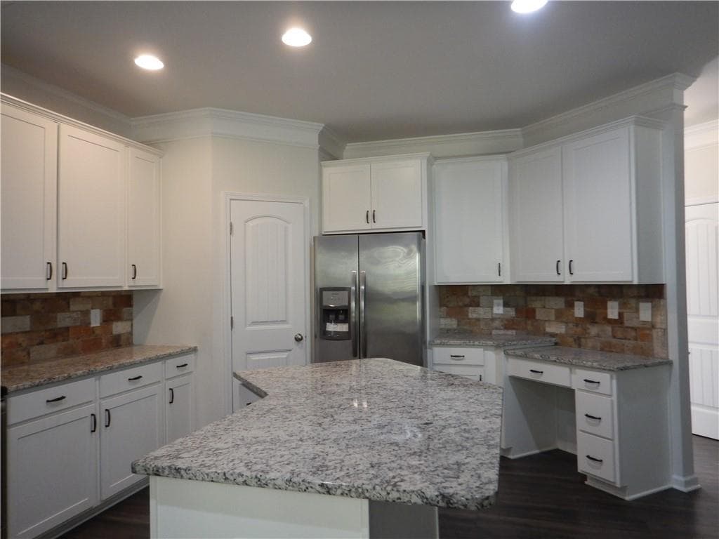 4 bedroom, 3 bathroom, 2,288 sq ft single family residence for rent at 720 Country Ridge Drive, Hoschton, GA 30548 for $2,225 a month — photo 6