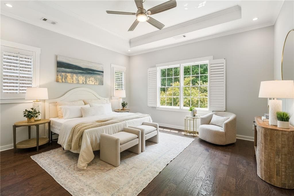 4 bedroom, 3 bathroom, 3,328 sq ft townhouse under contract at 5963 Bond Street, Cumming, GA 30040 — photo 8