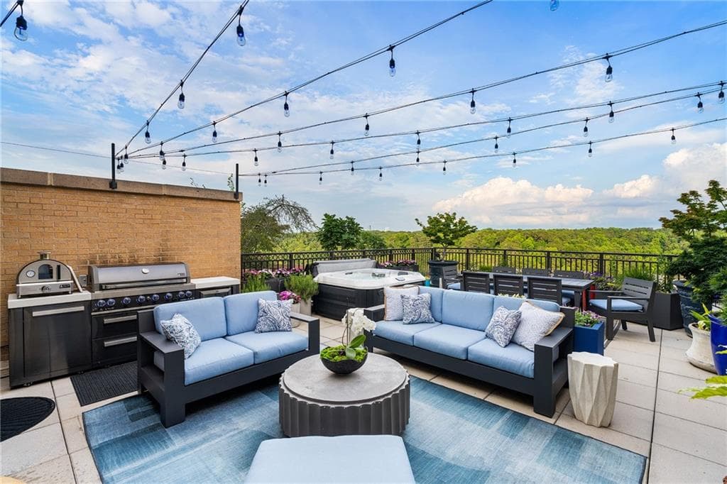 3 bedroom, 3 bathroom, 3,983 sq ft condominium for sale at 3286 Northside Parkway PH2, Atlanta, GA 30327 — photo 10