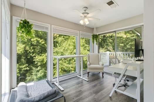 2 bedroom, 2 bathroom, 1,166 sq ft condominium for sale at 2698 Suwanee Way, Marietta, GA 30067 — photo 4