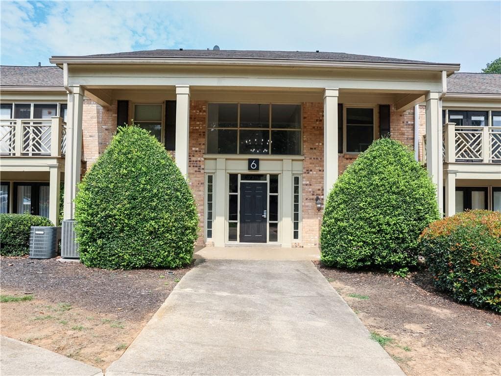 1 bedroom, 1 bathroom, 756 sq ft condominium for sale at 3650 Ashford Dunwoody Road 625, Atlanta, GA 30319 — photo 2