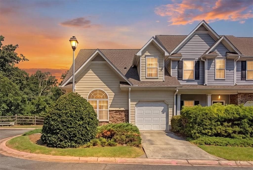 2 bedroom, 3 bathroom, 1,649 sq ft condominium for sale at 330 General Wheeler Drive, Kennesaw, GA 30144