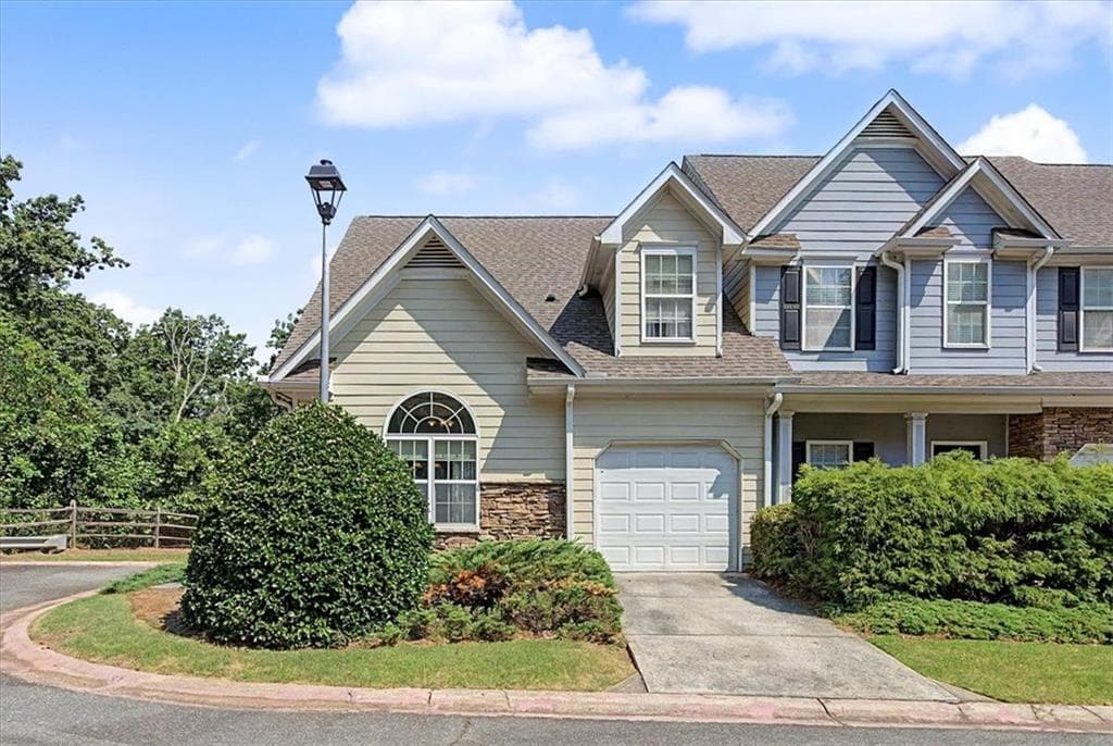 2 bedroom, 3 bathroom, 1,649 sq ft condominium for sale at 330 General Wheeler Drive, Kennesaw, GA 30144 — photo 3