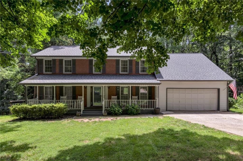 5 bedroom, 3 bathroom, 3,821 sq ft single family residence for sale at 385 Summerfield Drive, Alpharetta, GA 30022