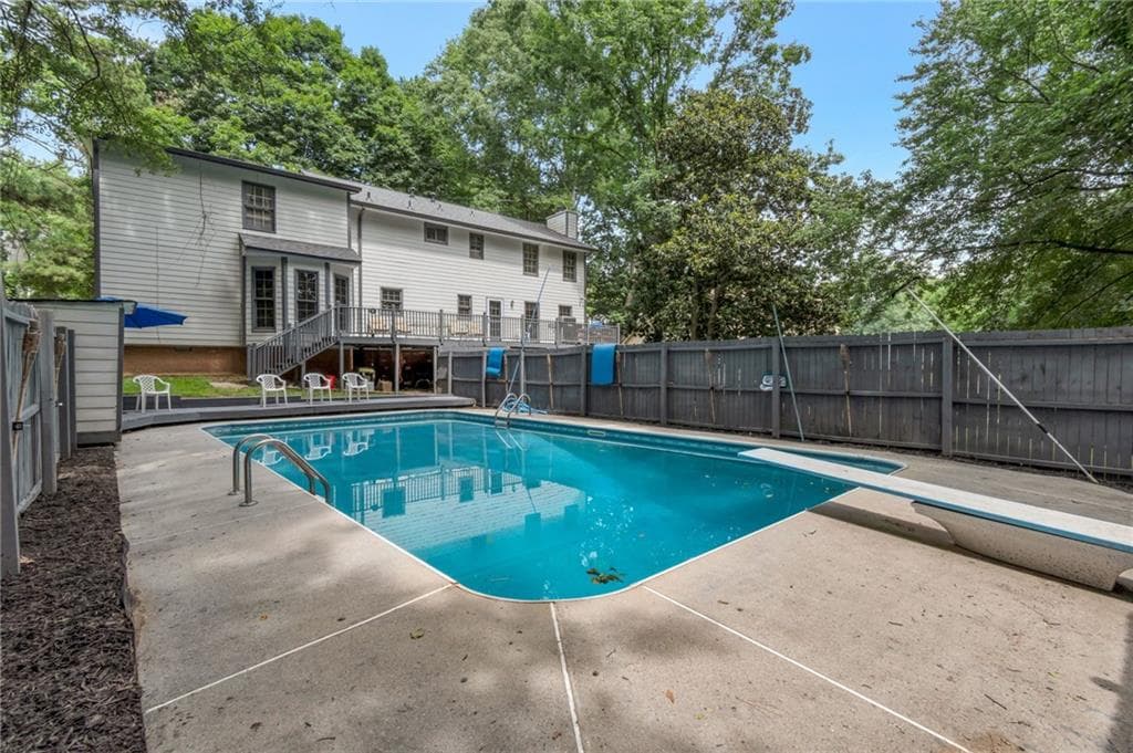 5 bedroom, 3 bathroom, 3,821 sq ft single family residence for sale at 385 Summerfield Drive, Alpharetta, GA 30022 — photo 8