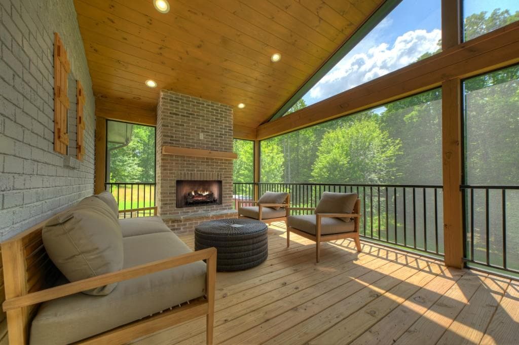 3 bedroom, 3 bathroom, 2,214 sq ft single family residence for sale at 975 Goss Road, Epworth, GA 30541 — photo 4