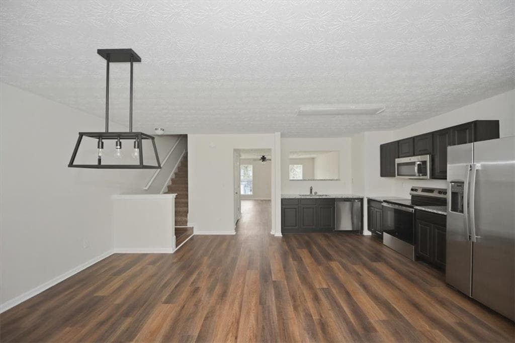 3 bedroom, 3 bathroom, 2,049 sq ft townhouse under contract at 1706 Redan, Lithonia, GA 30058 — photo 2