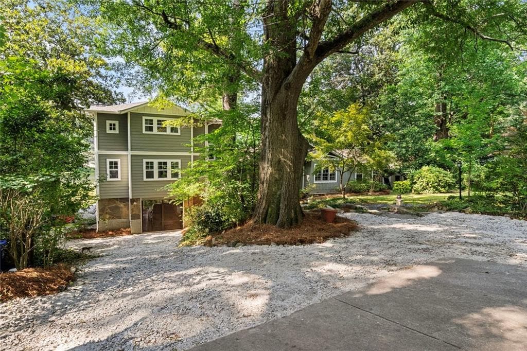 4 bedroom, 4 bathroom, 3,898 sq ft single family residence for sale at 4553 Park Drive, Pine Lake, GA 30072 — photo 4