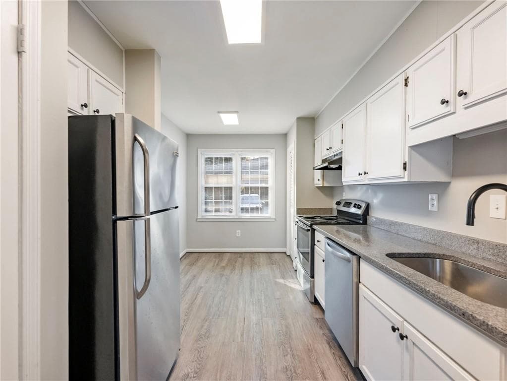 2 bedroom, 3 bathroom, 1,380 sq ft townhouse for rent at 6500 Gaines Ferry Road 32248811, Flowery Branch, GA 30542 for $1,750 a month — photo 4