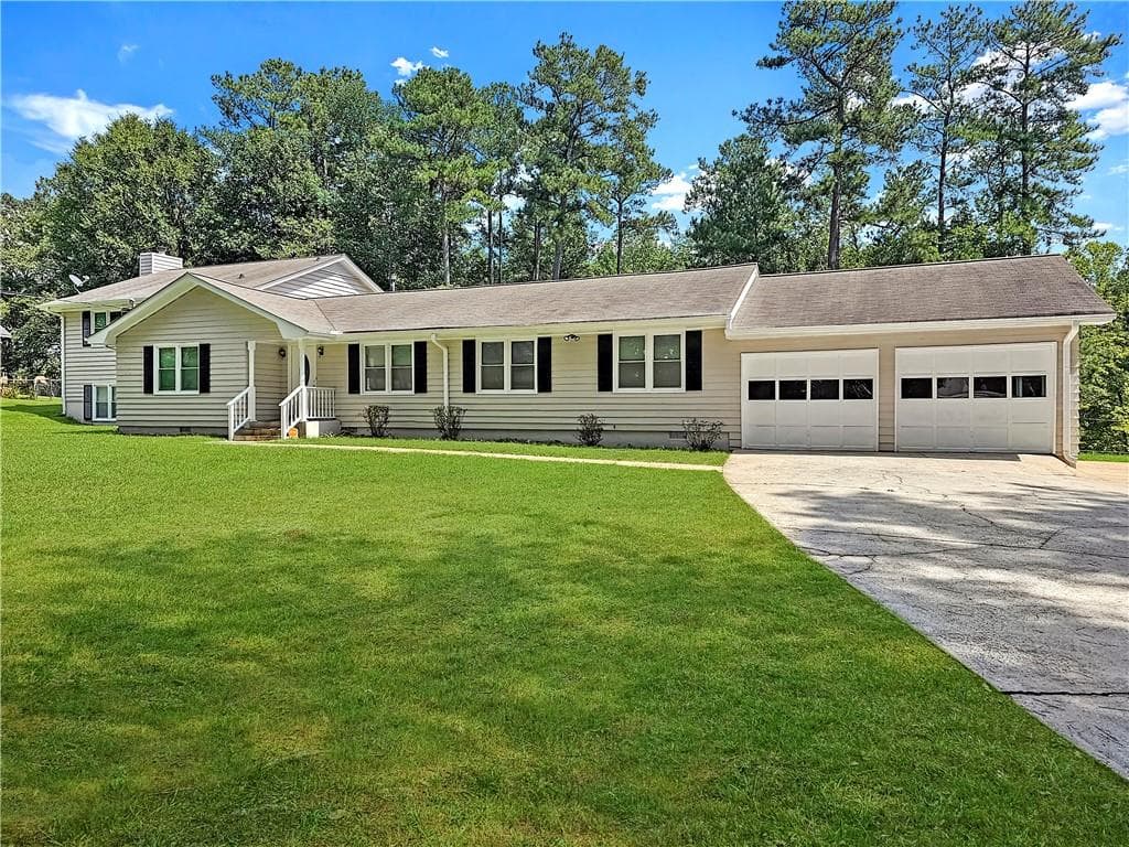 4 bedroom, 4 bathroom, 3,774 sq ft single family residence for rent at 5949 James Road, Austell, GA 30168 for $2,200 a month — photo 1 of 29