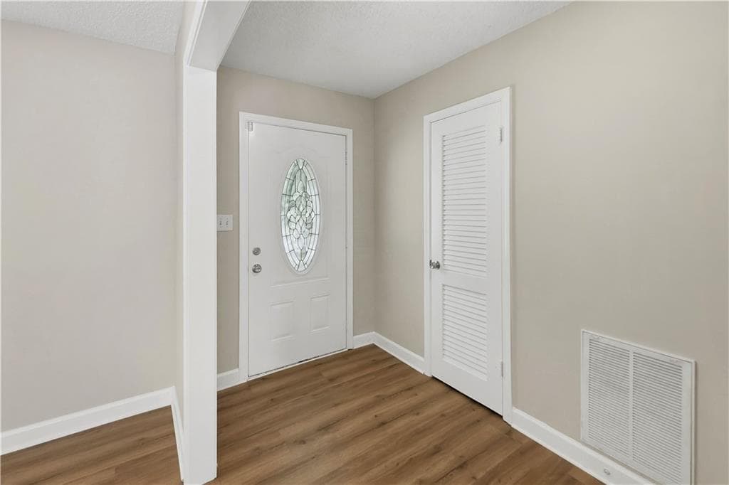 4 bedroom, 4 bathroom, 3,774 sq ft single family residence for rent at 5949 James Road, Austell, GA 30168 for $2,200 a month — photo 8