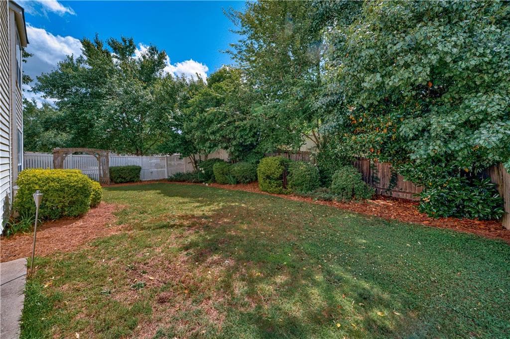 3 bedroom, 3 bathroom, 1,458 sq ft single family residence for rent at 13226 Aventide Lane, Alpharetta, GA 30004 for $2,500 a month — photo 7