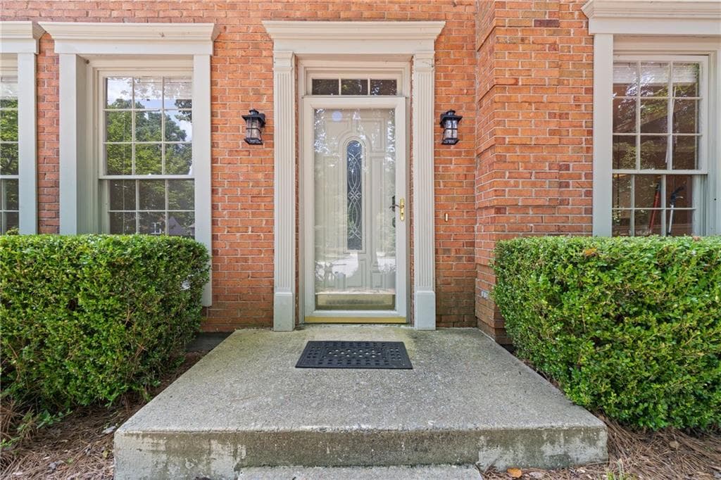 4 bedroom, 3 bathroom, 2,310 sq ft single family residence for sale at 4056 Watkins Glen Drive, Woodstock, GA 30189 — photo 7