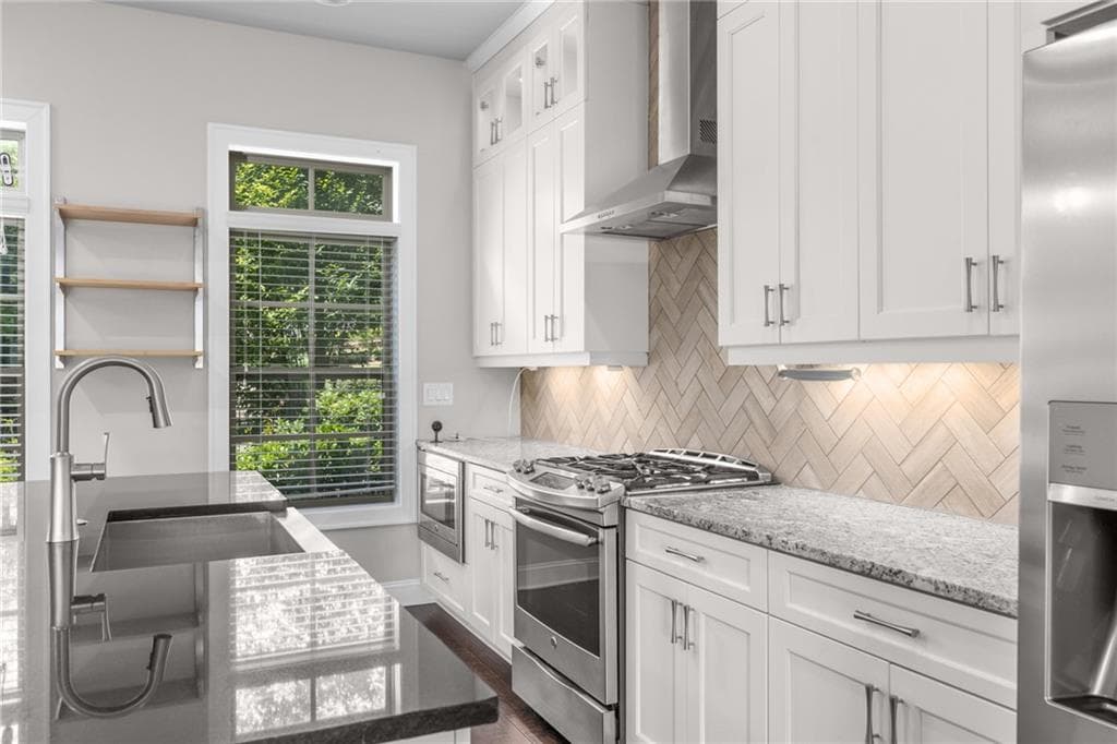 3 bedroom, 4 bathroom, 2,237 sq ft townhouse for sale at 4147 Township Parkway, Atlanta, GA 30342 — photo 9