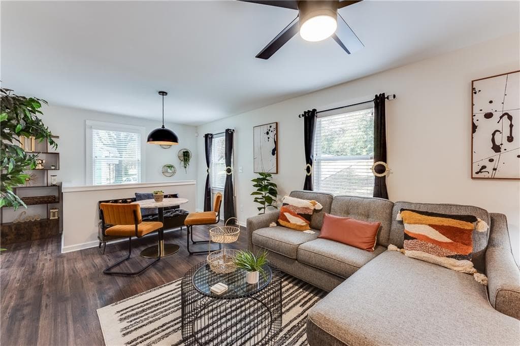 3 bedroom, 3 bathroom, 1,525 sq ft single family residence for sale at 946 Astor Avenue, Atlanta, GA 30310 — photo 5