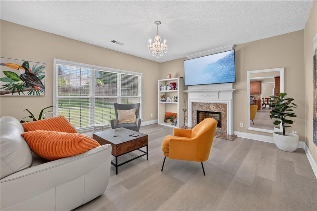 4 bedroom, 3 bathroom, 2,284 sq ft single family residence for sale at 11675 Crossington Road, Johns Creek, GA 30005 — photo 10