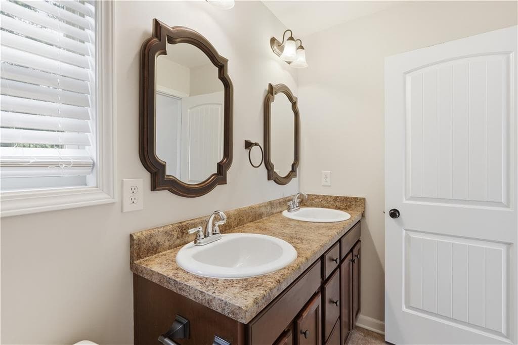 4 bedroom, 3 bathroom, 1,937 sq ft single family residence under contract at 77 Walnut Creek Court, Dallas, GA 30157 — photo 6