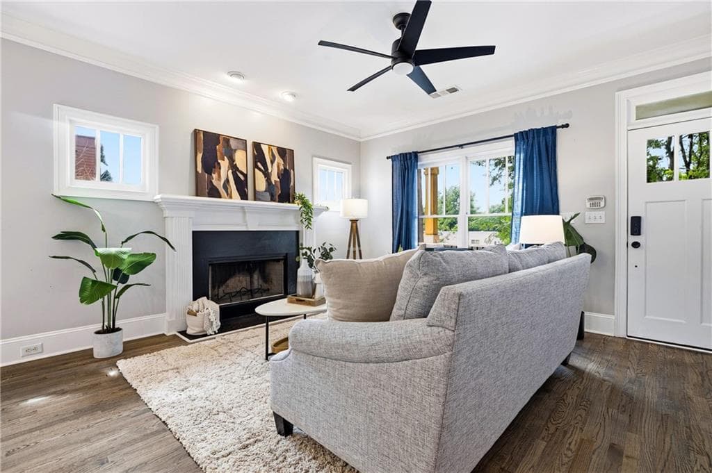 3 bedroom, 2 bathroom, 1,859 sq ft single family residence for sale at 804 Fulton Terrace, Atlanta, GA 30316 — photo 5