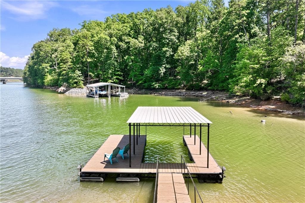 3 bedroom, 3 bathroom, 1,710 sq ft single family residence for sale at 3150 Edgewater Drive, Gainesville, GA 30501 — photo 4