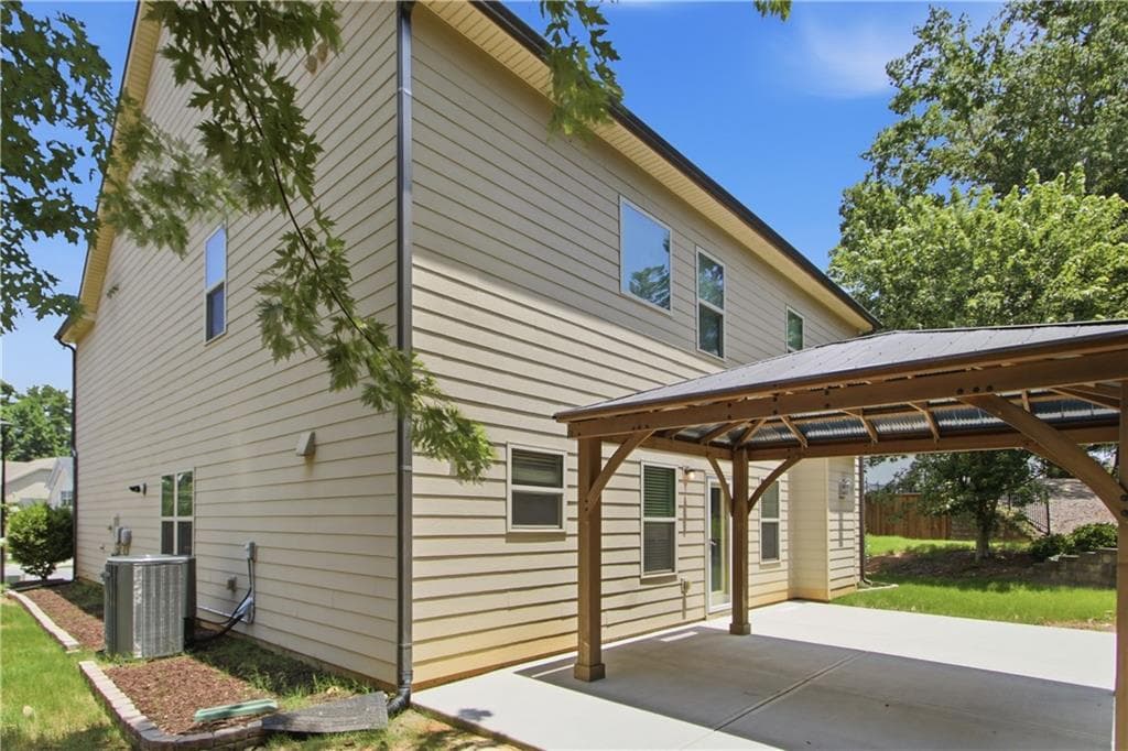 4 bedroom, 4 bathroom, 3,325 sq ft single family residence for sale at 114 Madison Street, Canton, GA 30115 — photo 5