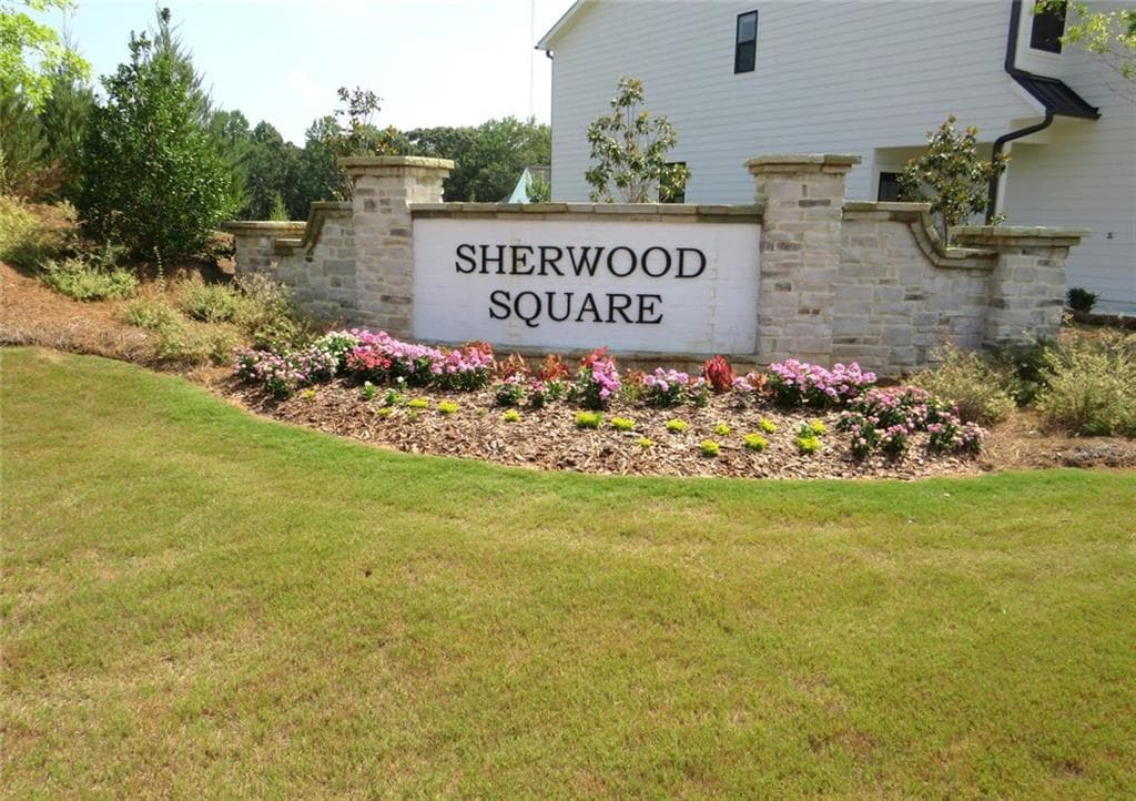 3 bedroom, 3 bathroom, 1,842 sq ft townhouse for rent at 7417 Quinn Place, Flowery Branch, GA 30542 for $2,150 a month — photo 3
