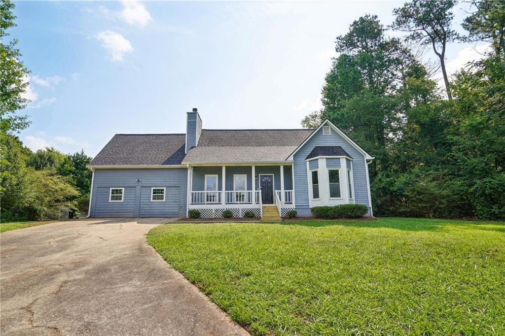 3 bedroom, 2 bathroom, 2,215 sq ft single family residence under contract at 2 Sumer Lane, Douglasville, GA 30134