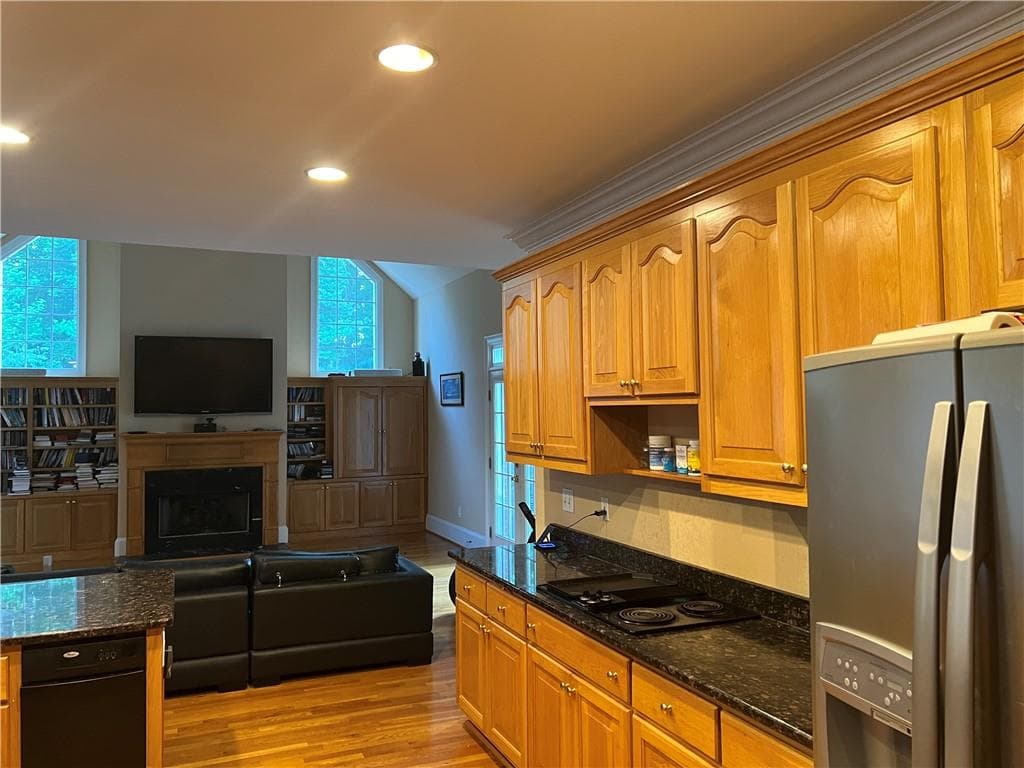 6 bedroom, 8 bathroom, 7,274 sq ft single family residence for sale at 2385 Hopewell Plantation Drive, Alpharetta, GA 30004 — photo 7