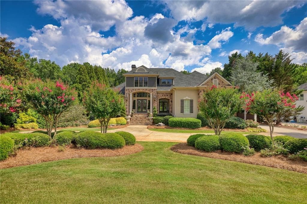 6 bedroom, 6 bathroom, 7,000 sq ft single family residence under contract at 1007 Legacy Hills Drive, Mcdonough, GA 30253 — photo 4