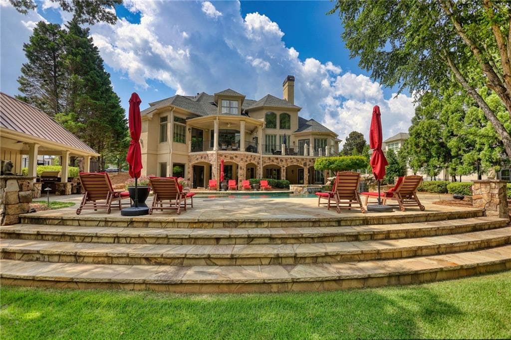 6 bedroom, 6 bathroom, 7,000 sq ft single family residence under contract at 1007 Legacy Hills Drive, Mcdonough, GA 30253 — photo 10