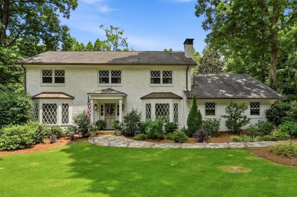4 bedroom, 3 bathroom, 2,740 sq ft single family residence under contract at 1722 Kellogg Springs Drive, Atlanta, GA 30338