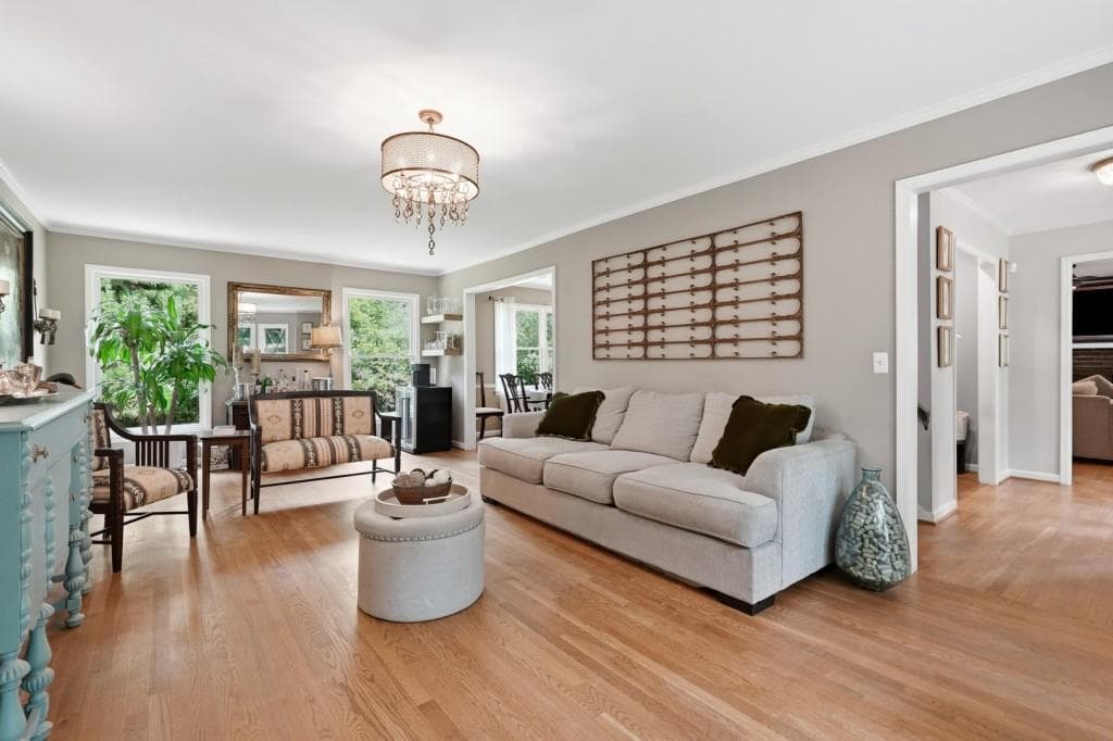 4 bedroom, 3 bathroom, 2,740 sq ft single family residence under contract at 1722 Kellogg Springs Drive, Atlanta, GA 30338 — photo 5
